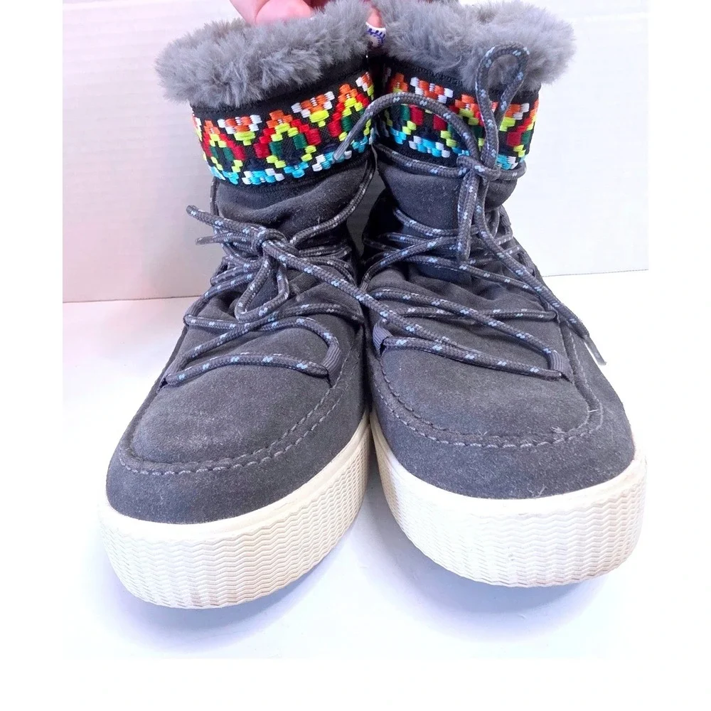 Toms alpine boots
